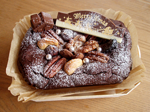 本格的チョコレートケーキ『TOMTEショコラ』（大）