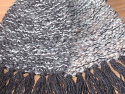 黒・白・グレーのツイード風マフラー 拡大