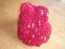 イタリア製毛糸の赤い帽子